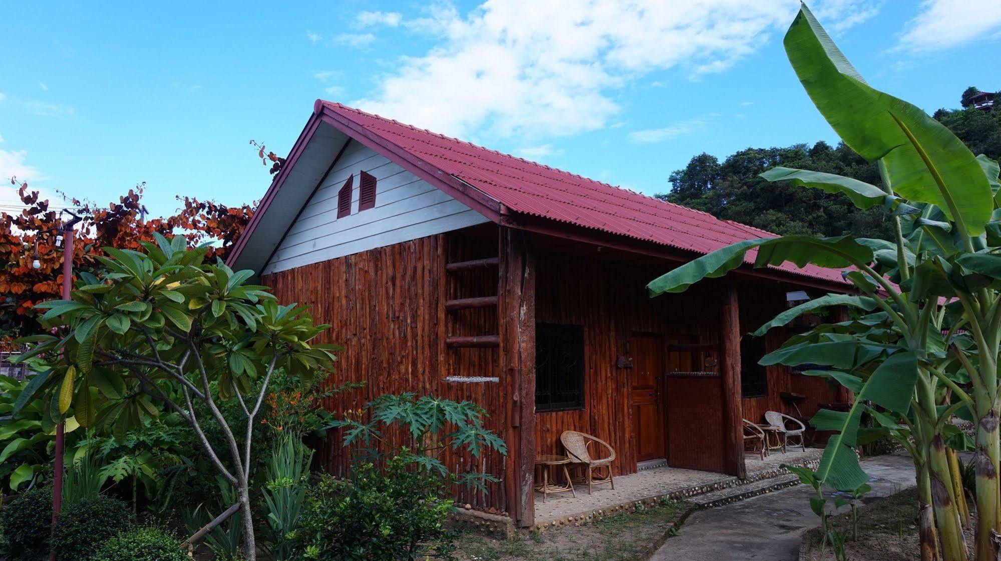 Khun Mai Baan Suan Resort Mae Ai Dış mekan fotoğraf